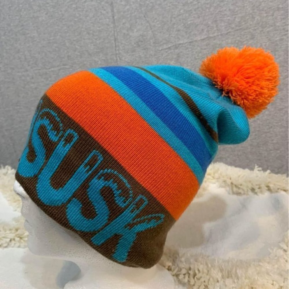 𝅺UNISEX toque. Bright orange, blue and brown. pom pom. new!!